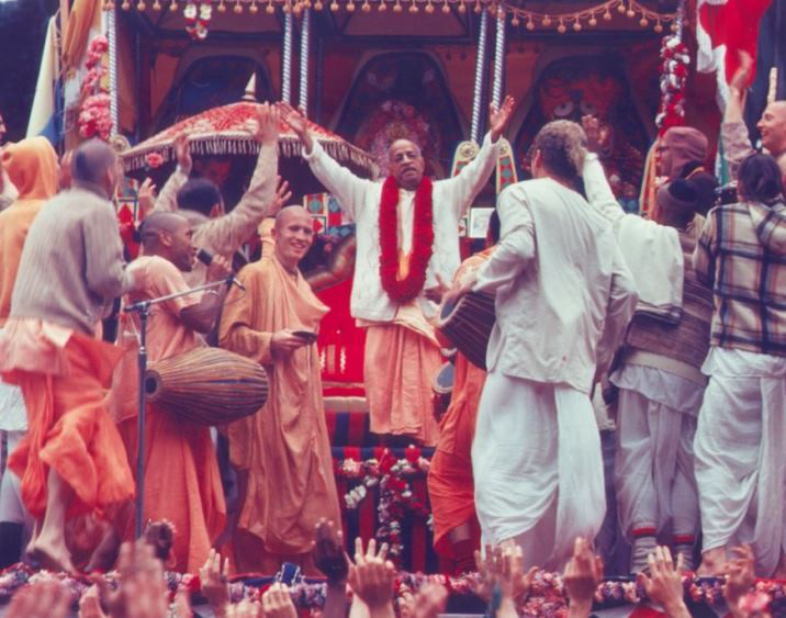 Update on the use of “bhaja” before the Pancha Tattva mantra